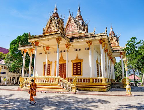 Wat Krom temple