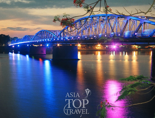 Trang Tien Bridge - Hue