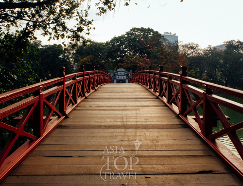 The Huc Bridge - Hanoi